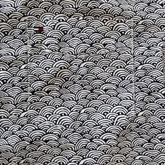 Tommy Hilfiger Large Custom Fit Blue Geo Print Short Sleeve Button Down Shirt - Picture 7 of 10